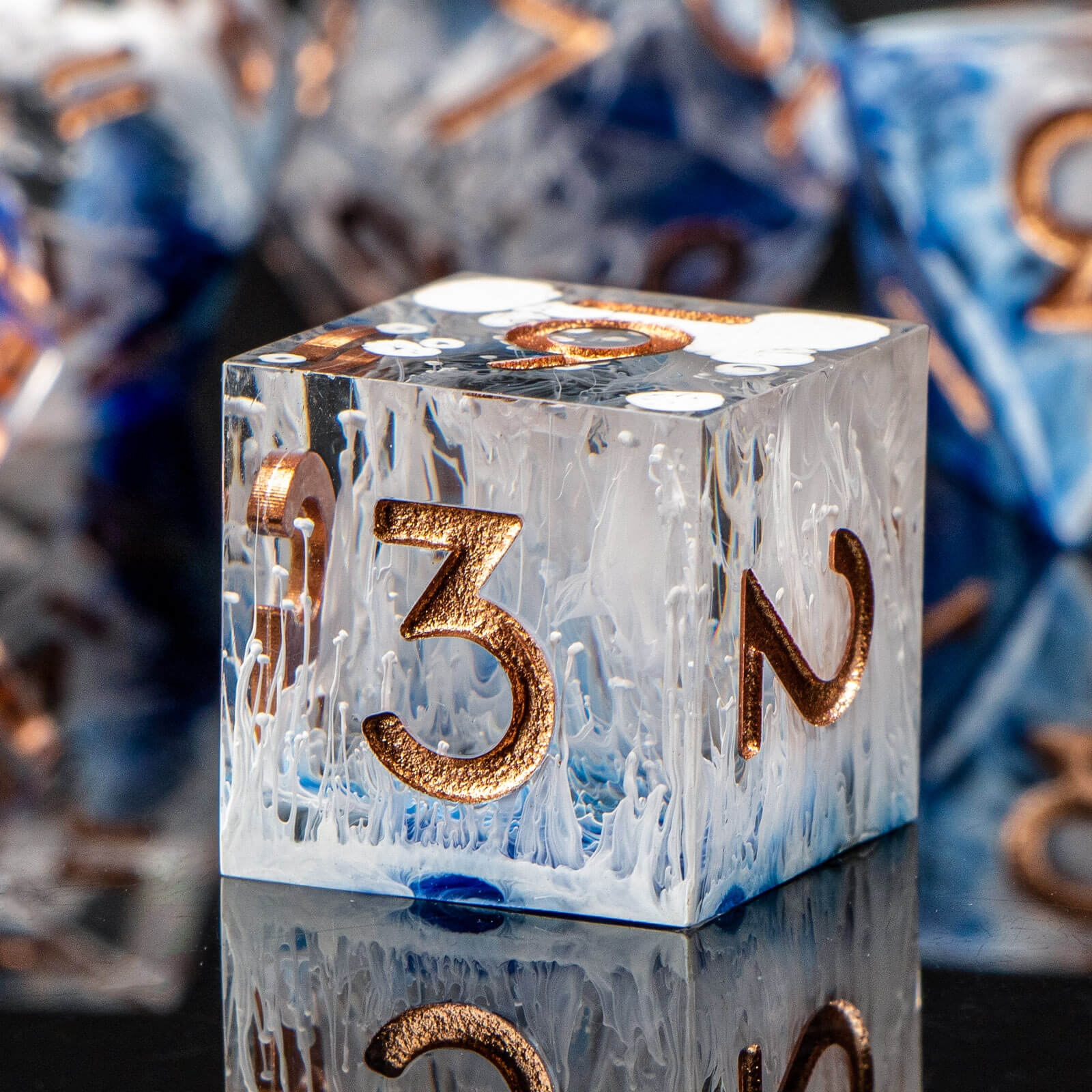 ลูกเต๋าเรซิ่นขอบคมสำหรับเกม DN - Board Game Dungeons And Dragons บทวิจารณ์และราคา